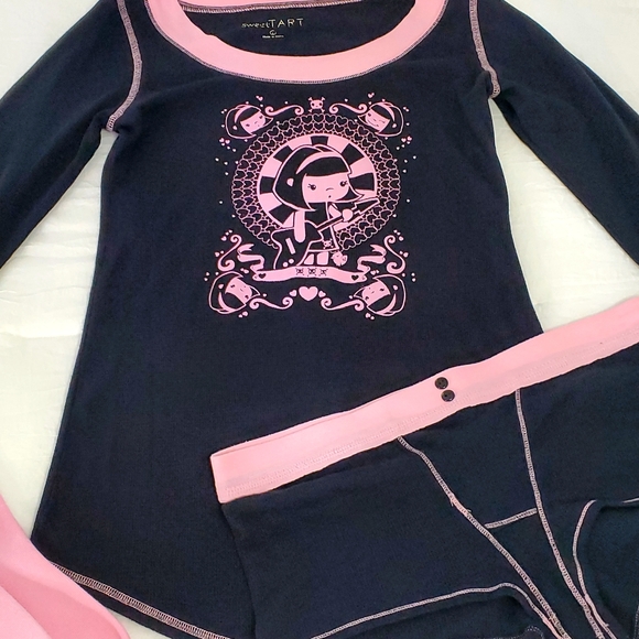 Pajama Set Juniors Large Graphic Birthday Christmas Gift - Picture 1 of 16